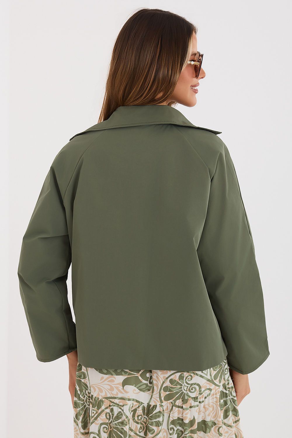 beige coat view 17