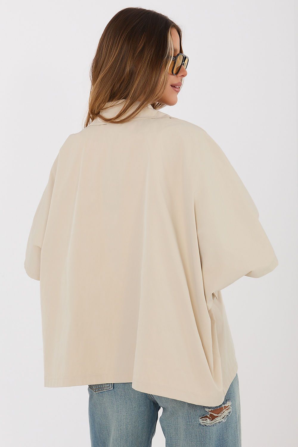 beige mini coat detail view