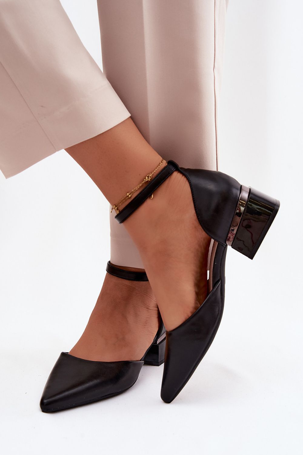 Women's Black Faux Leather Heel Pumps detail view