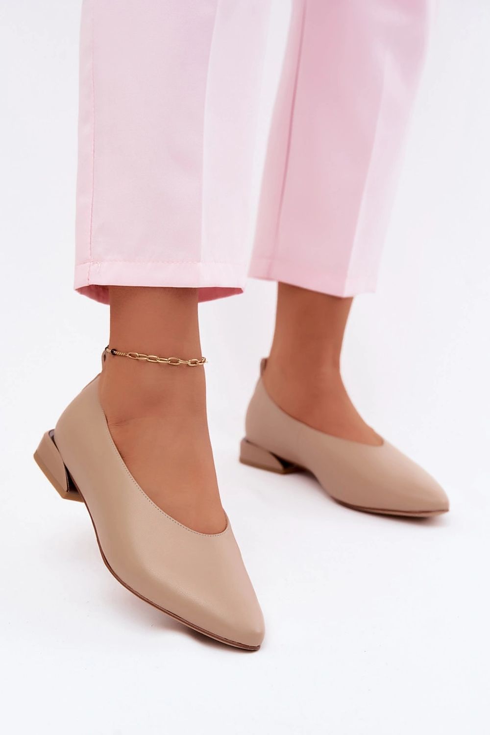 Women's Beige and Black Leather 2 Cm Heel Ballet Flats back view