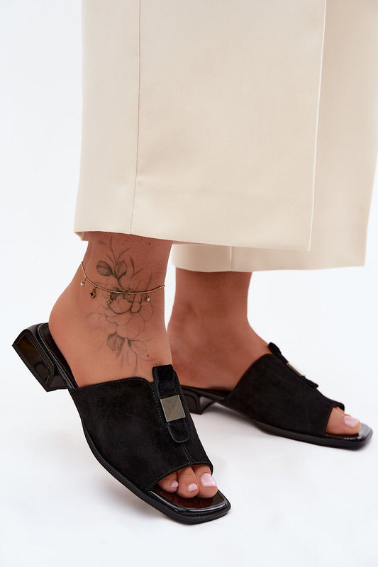Women's Black Suede Strap Detail 2.5 Cm Heel Flip-flops front view