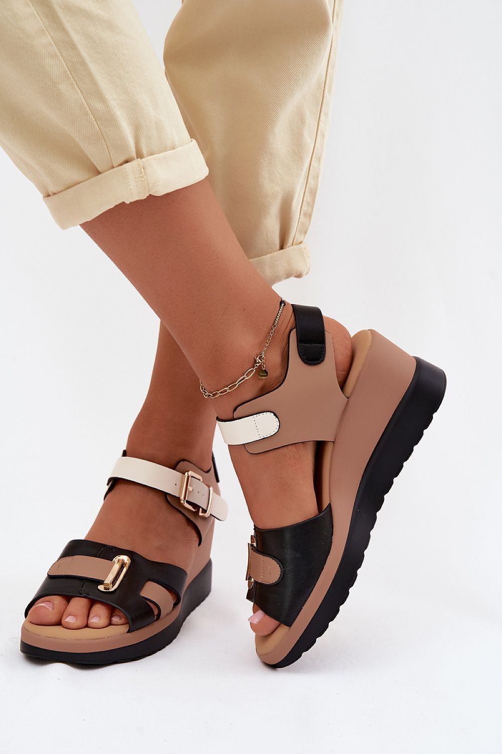 Women's Beige and Black Leather Strap Detail 7 Cm Heel Wedge Sandals view 6