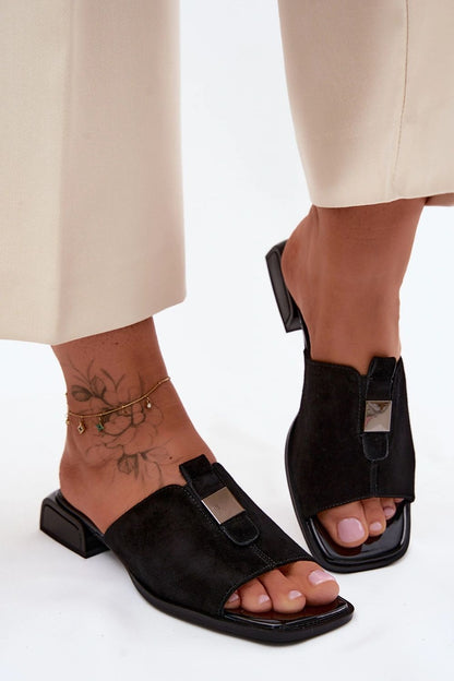 Women's Black Suede Strap Detail 2.5 Cm Heel Flip-flops detail view