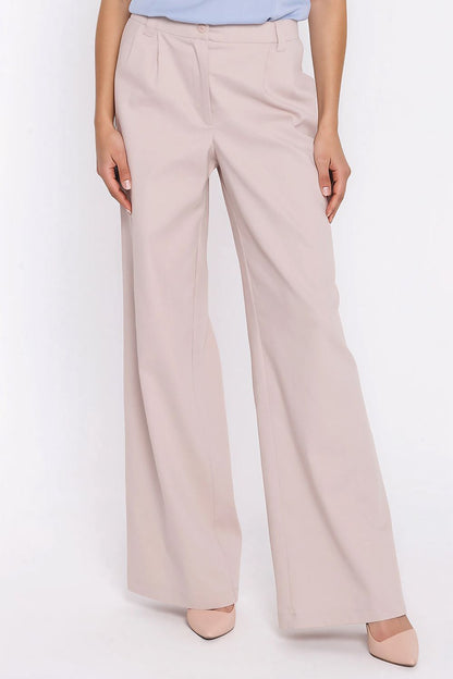 Women's beige wide-leg mid-rise jeans with front pleats by Nife