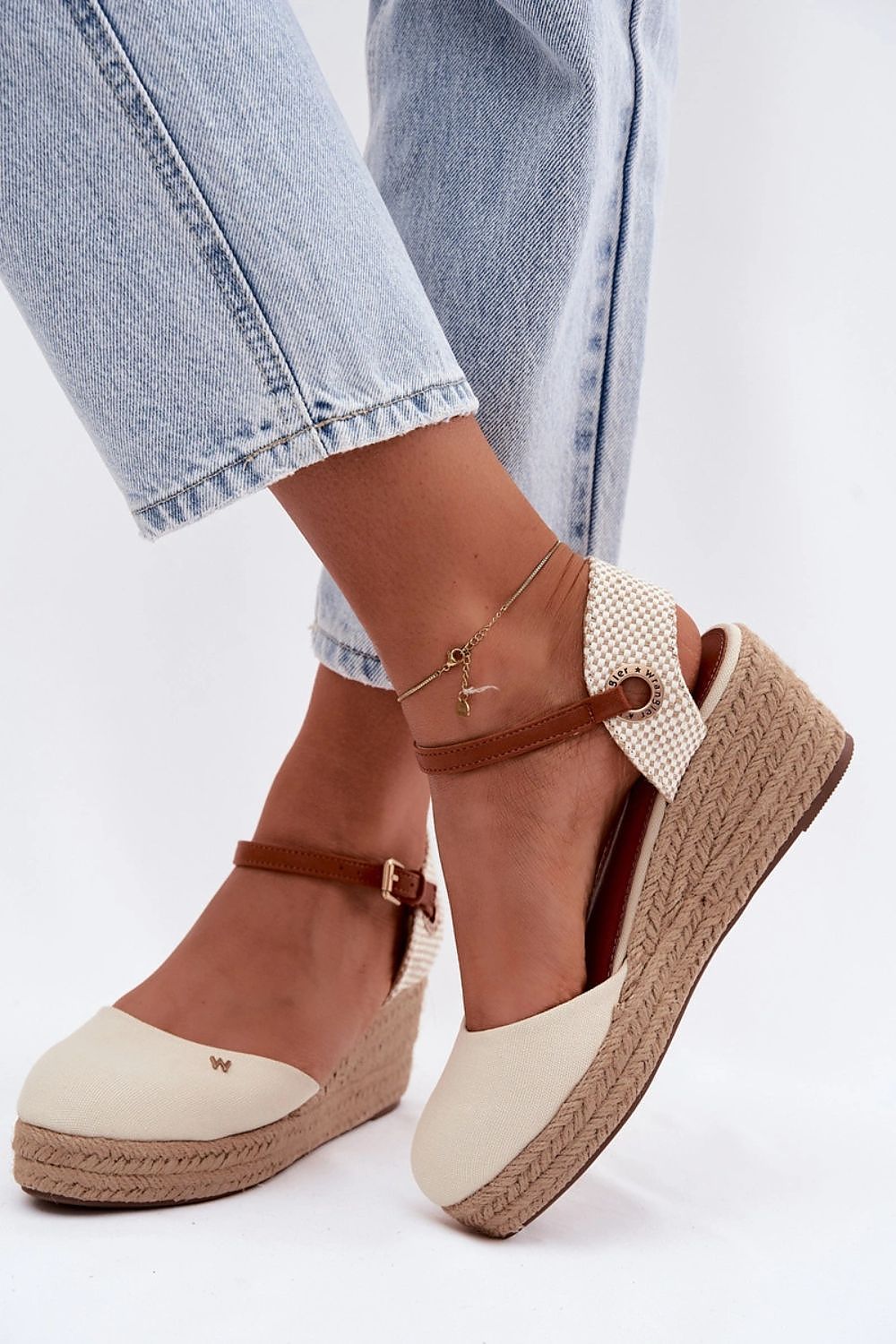 Women's Black and Beige Fabric Strap Detail 6.5 Cm Heel Wedge Sandals view 6