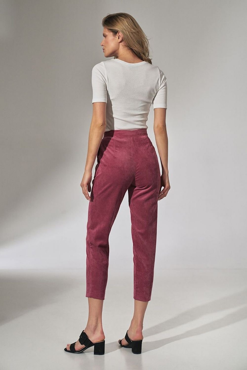 pink women trousers detail view