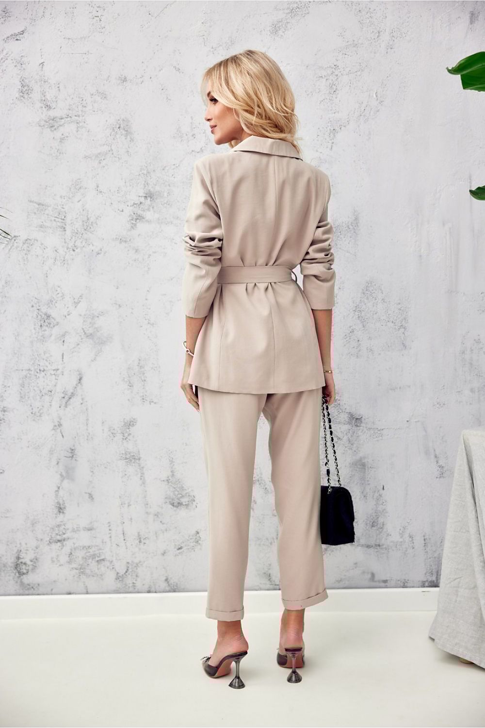 beige women trousers alternate angle