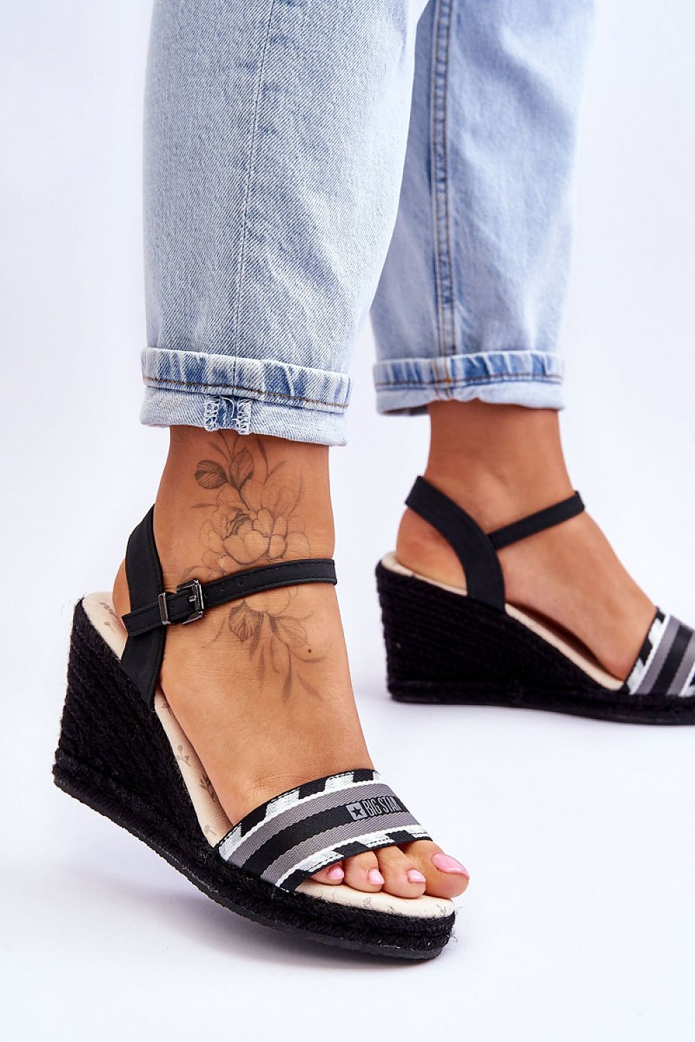 black buskin alternate angle