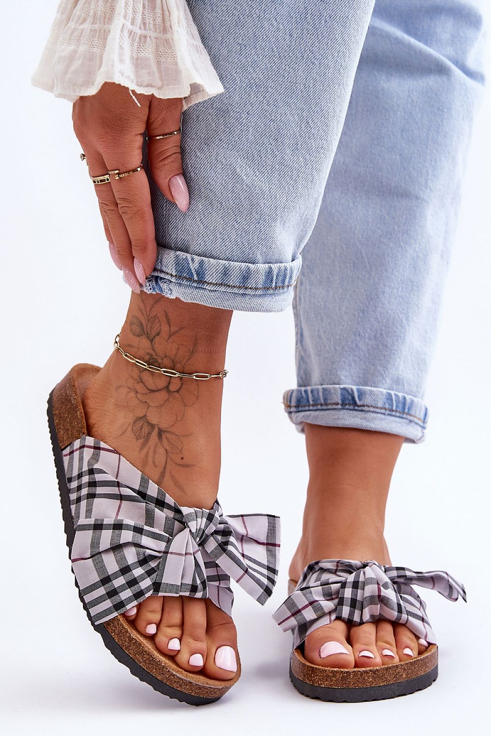 grey flip-flops front view