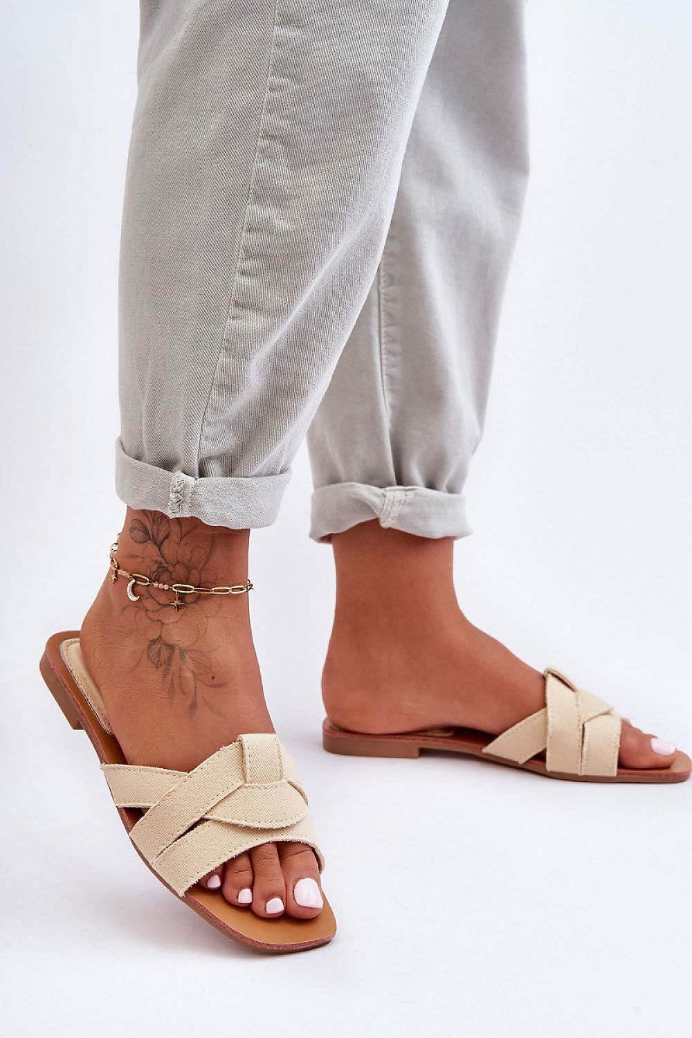 white lace flip-flops view 9