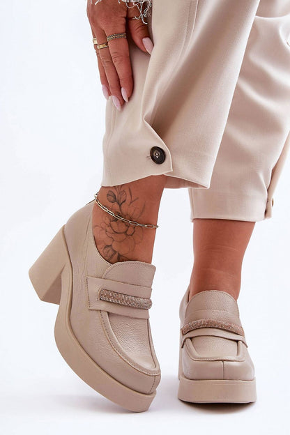 beige heeled low shoes view 7