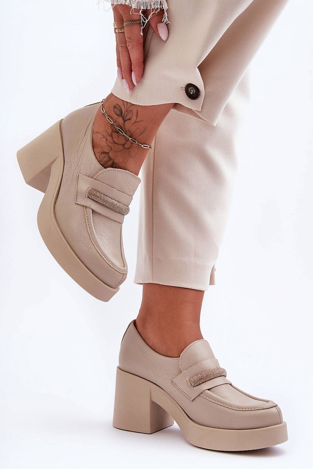beige heeled low shoes view 8